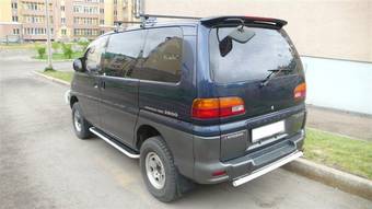 1996 Mitsubishi Delica Pictures