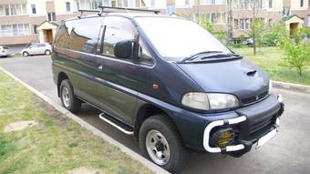 1996 Mitsubishi Delica Pictures