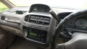 1996 Mitsubishi Delica Pictures