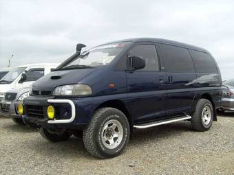 1996 Mitsubishi Delica Images