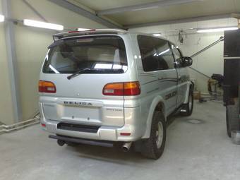 1996 Mitsubishi Delica Images