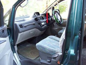 1996 Mitsubishi Delica Pictures