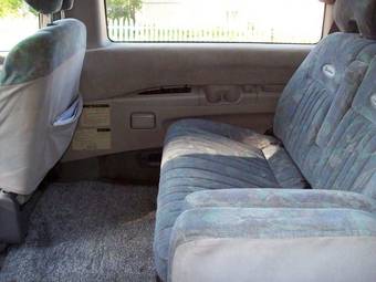 1996 Mitsubishi Delica Pictures