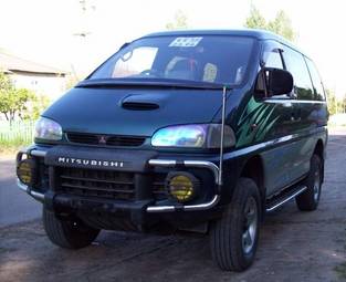 1996 Mitsubishi Delica Wallpapers