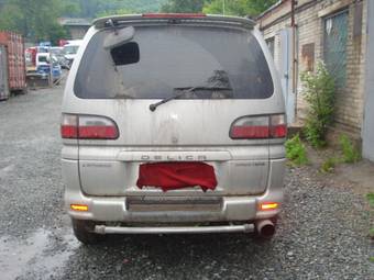 1996 Mitsubishi Delica Images