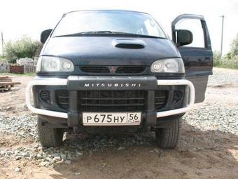 1996 Mitsubishi Delica Images