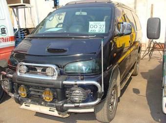 1996 Mitsubishi Delica Pictures