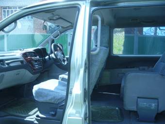 1996 Mitsubishi Delica Photos