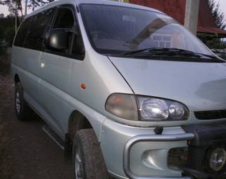 1996 Mitsubishi Delica Pictures