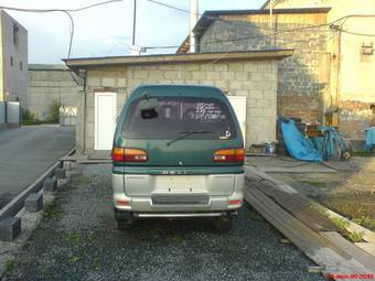 1996 Mitsubishi Delica Pictures