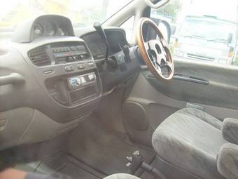 1996 Mitsubishi Delica Pictures