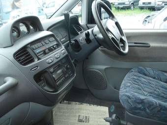 1996 Mitsubishi Delica Photos