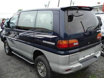 1996 Mitsubishi Delica Pictures