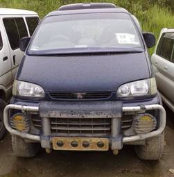 1996 Mitsubishi Delica Images