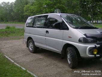 1996 Mitsubishi Delica Photos