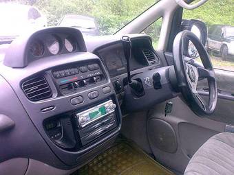 1996 Mitsubishi Delica Photos