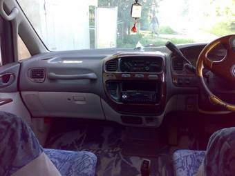 1996 Mitsubishi Delica Photos