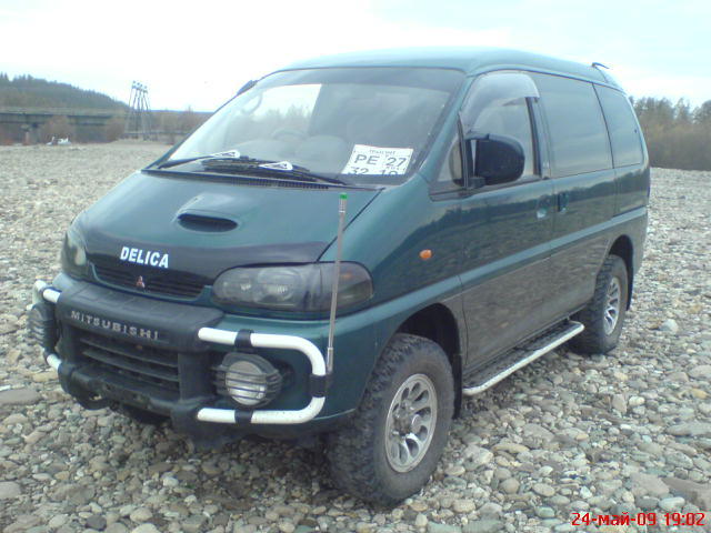 1996 Mitsubishi Delica