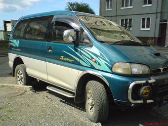 1996 Mitsubishi Delica Photos