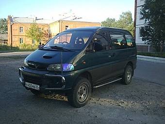 1996 Mitsubishi Delica Photos