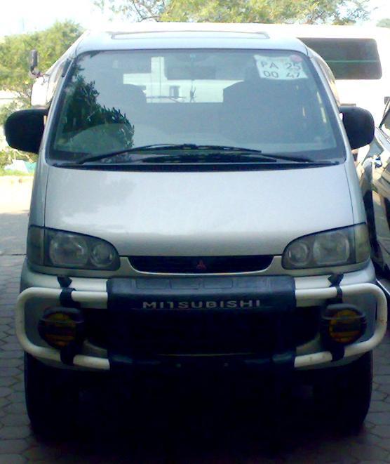 1996 Mitsubishi Delica