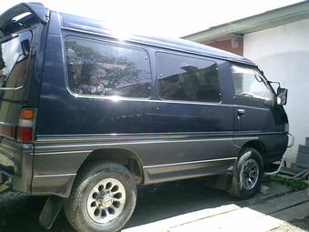 1996 Mitsubishi Delica Pictures