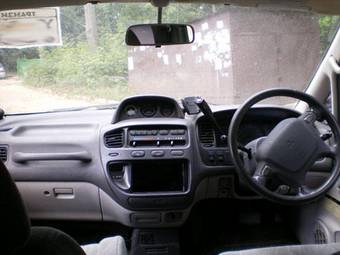 1996 Mitsubishi Delica Pictures