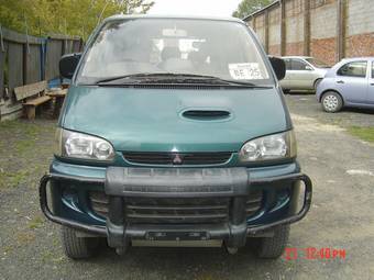 1996 Mitsubishi Delica Photos