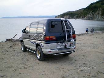 1996 Mitsubishi Delica Wallpapers