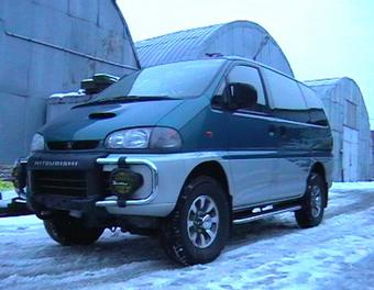 1997 Mitsubishi Delica