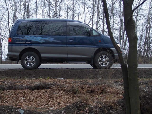 1997 Mitsubishi Delica