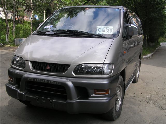 1997 Mitsubishi Delica
