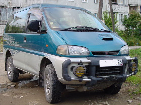 1997 Mitsubishi Delica