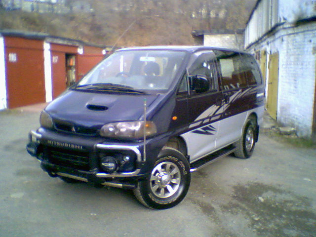 1997 Mitsubishi Delica