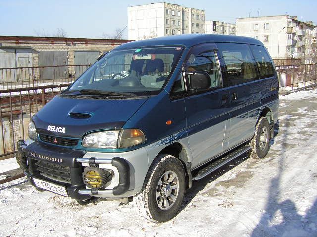 1997 Mitsubishi Delica