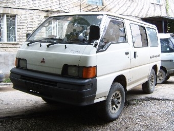 1997 Mitsubishi Delica