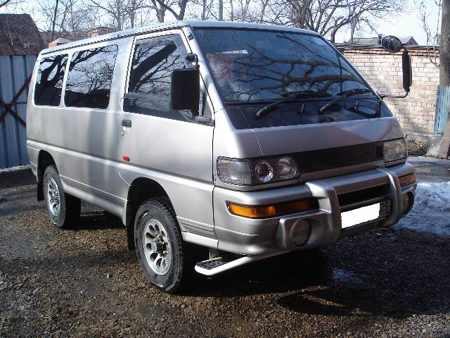 1997 Mitsubishi Delica