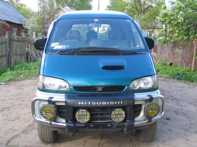 1997 Mitsubishi Delica