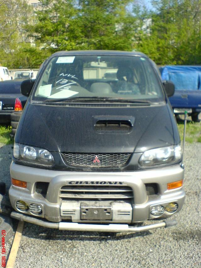 1997 Mitsubishi Delica