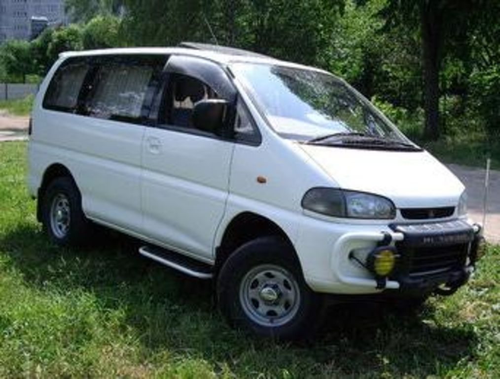 1997 Mitsubishi Delica