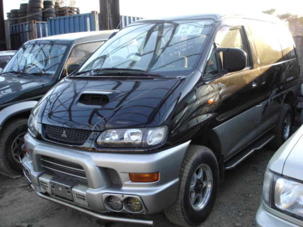 1997 Mitsubishi Delica