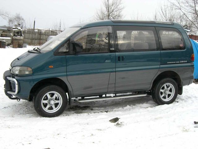 1997 Mitsubishi Delica