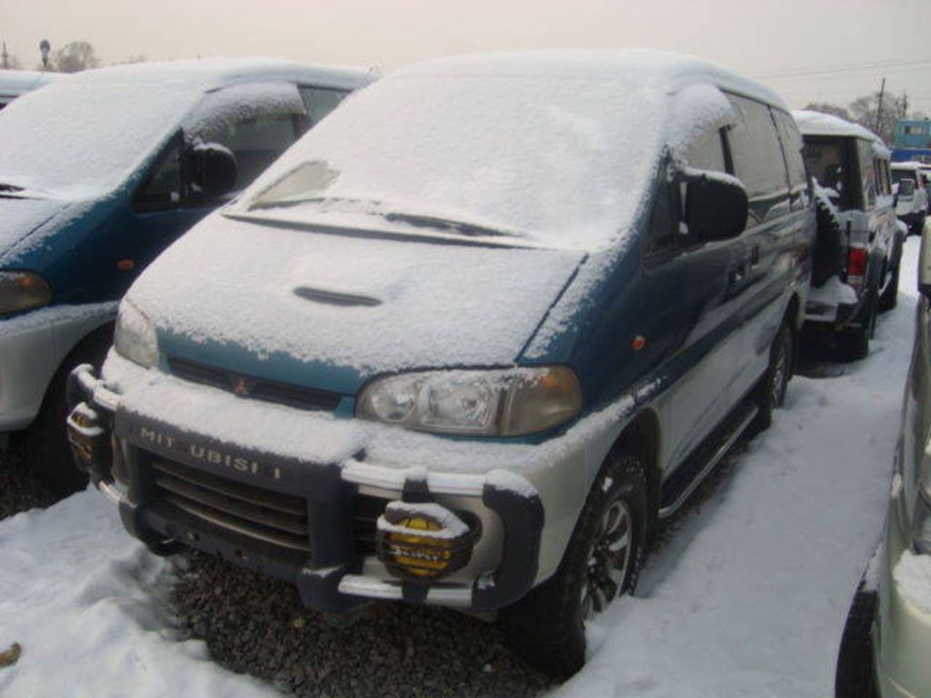 1997 Mitsubishi Delica