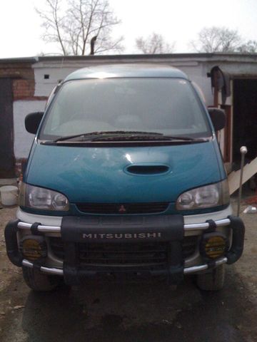 1997 Mitsubishi Delica