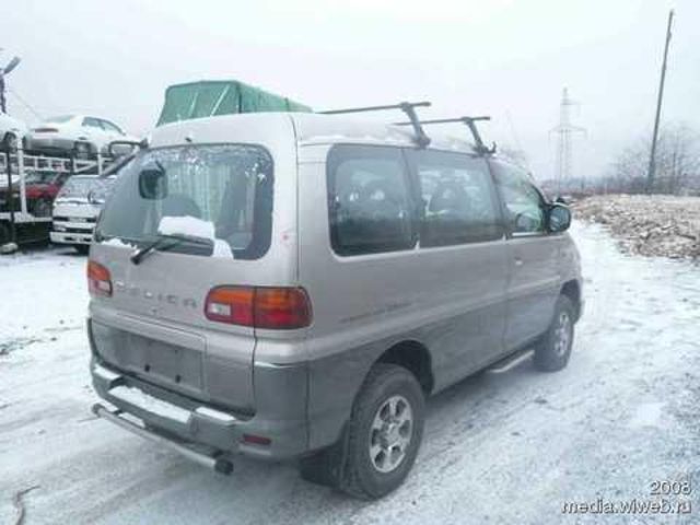 1997 Mitsubishi Delica