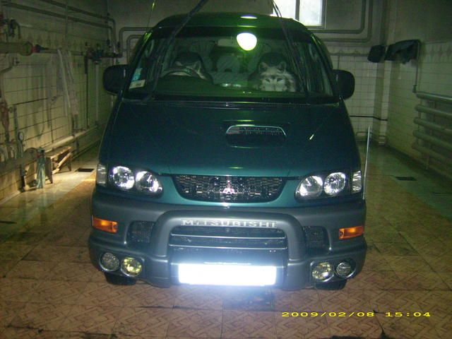 1997 Mitsubishi Delica