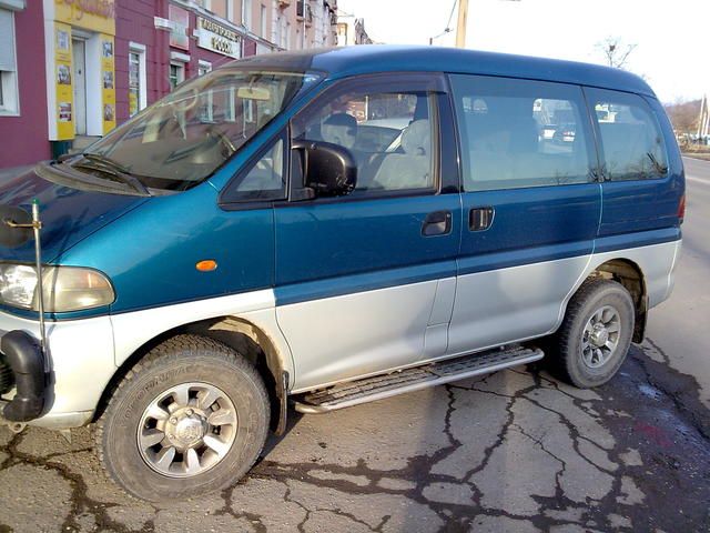 1997 Mitsubishi Delica