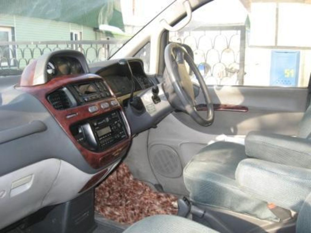 1997 Mitsubishi Delica