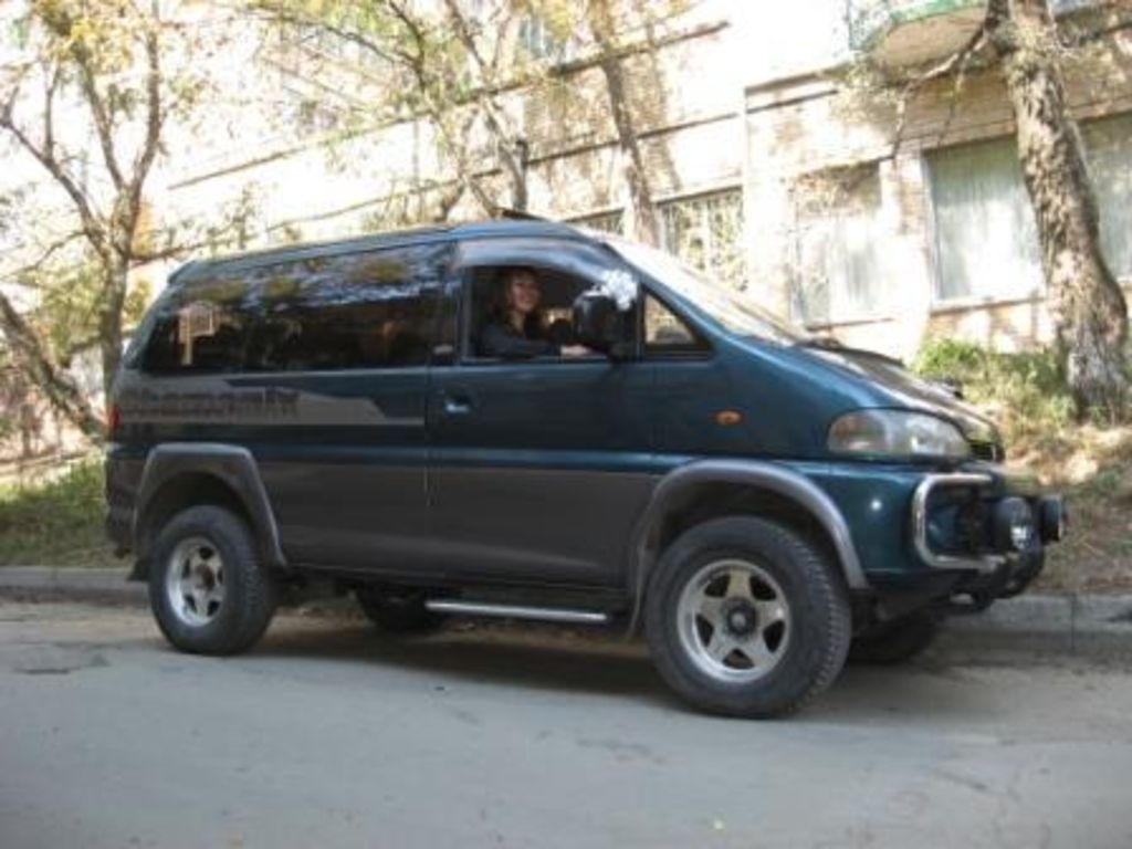 1997 Mitsubishi Delica