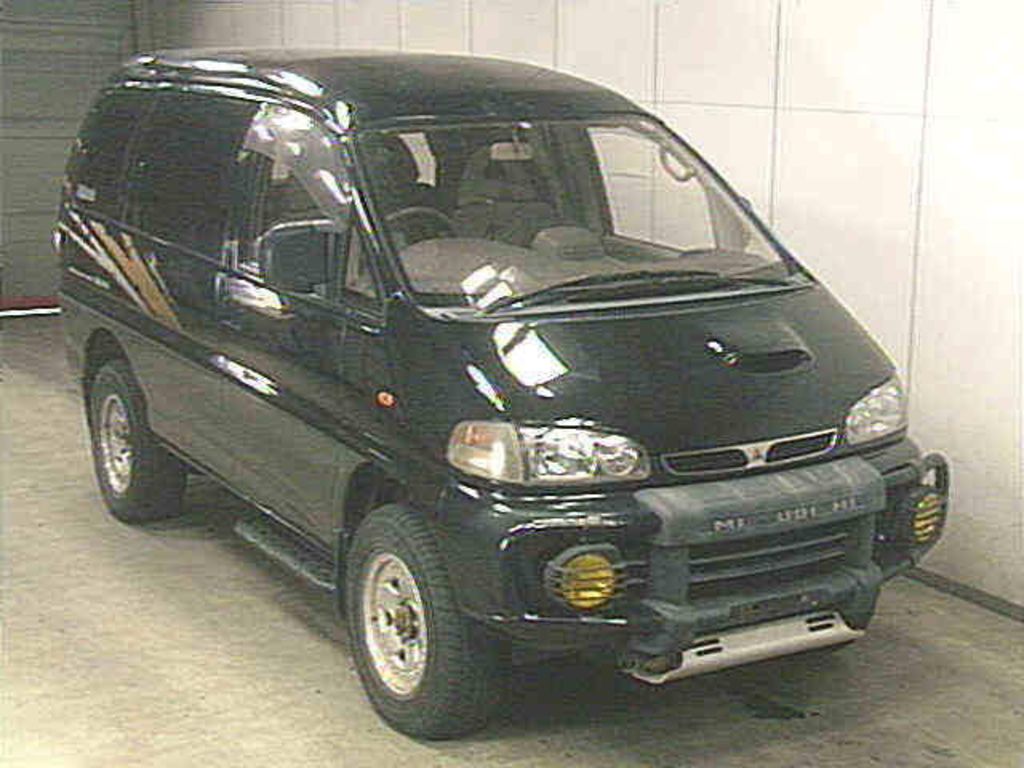 1997 Mitsubishi Delica